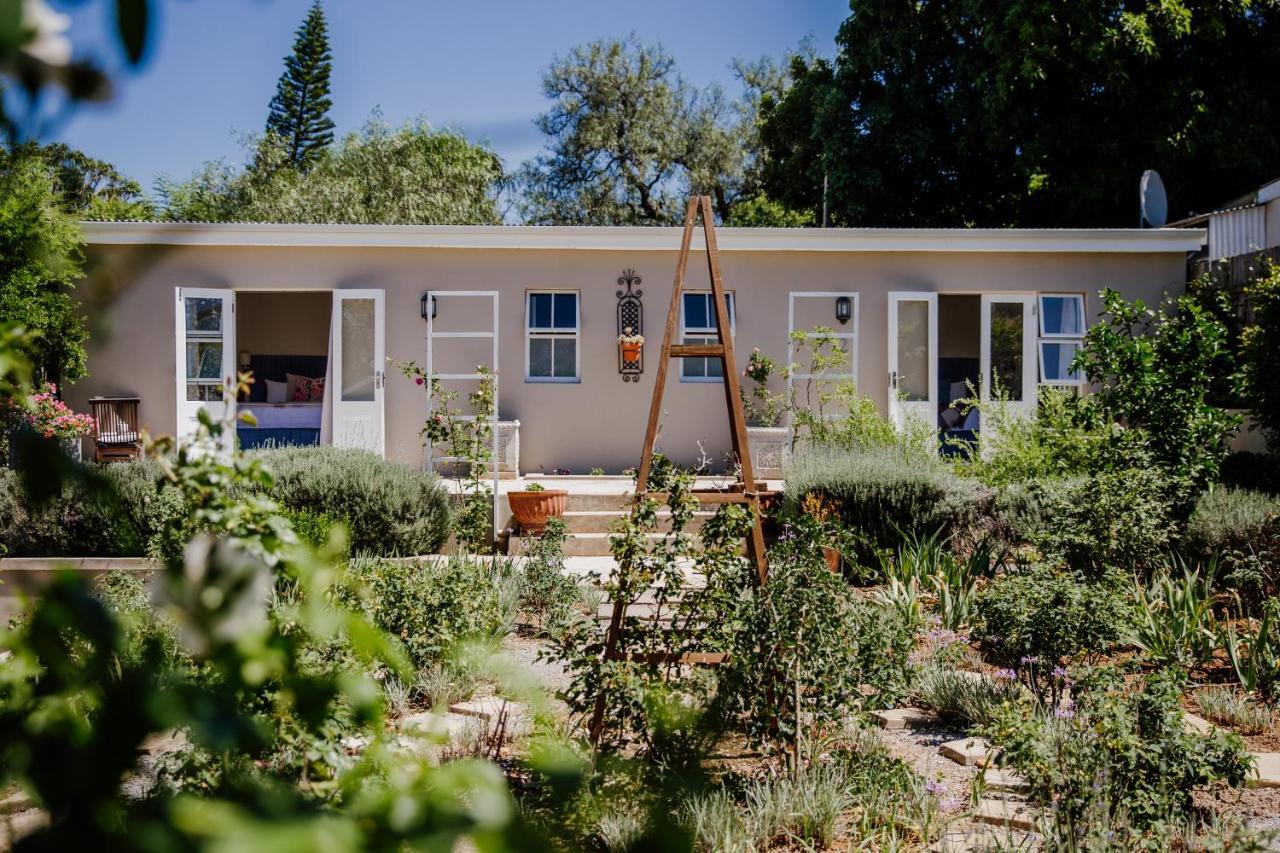 Cornerstone Manor Bed and Breakfast Grahamstown Εξωτερικό φωτογραφία